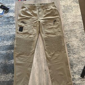 Men’s Size 34X32 UA Storm Pants